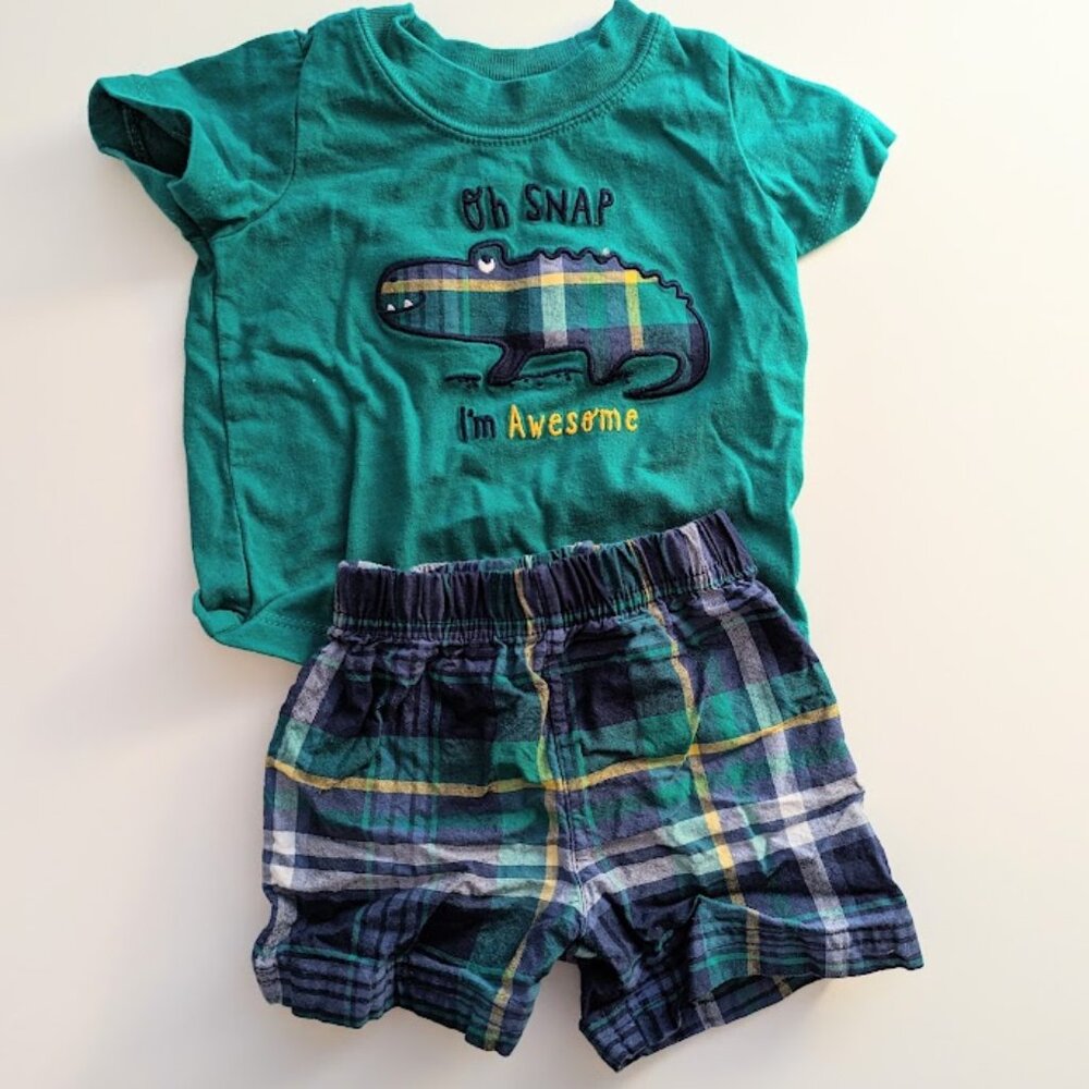 Carter's alligator shorts and t-shirt set